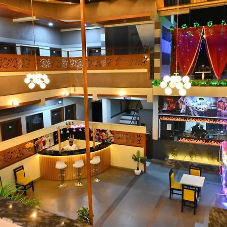 The Apple Tree Hotel Indore Exterior photo