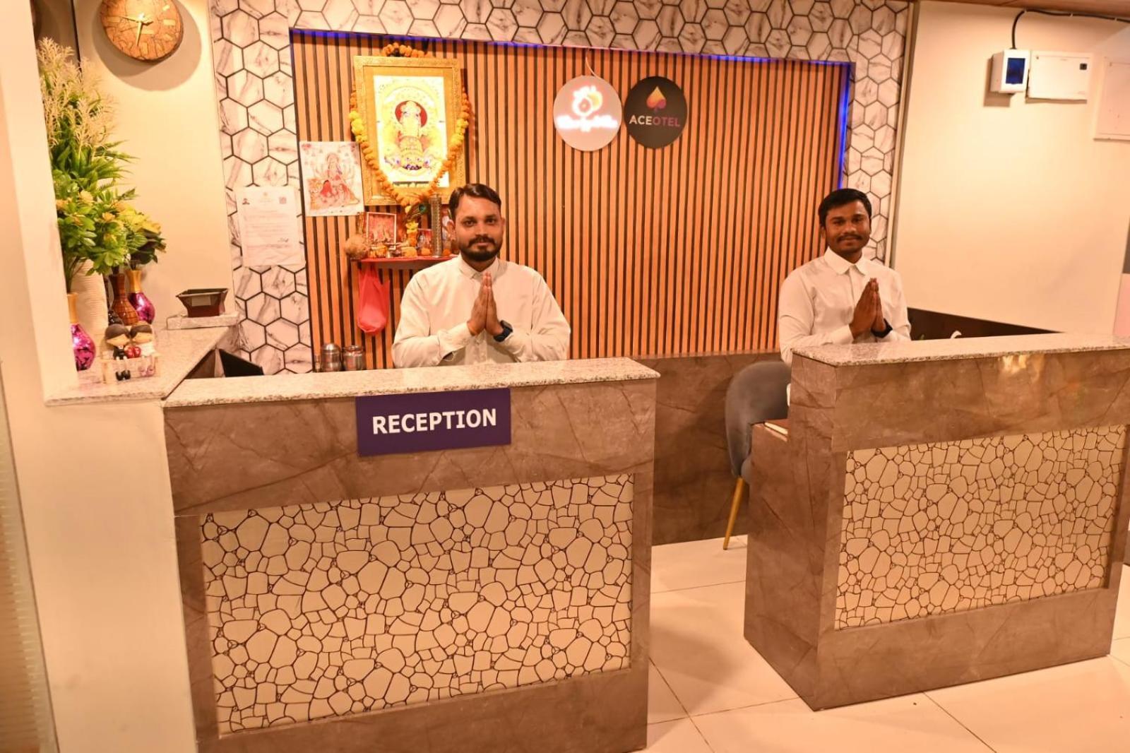 The Apple Tree Hotel Indore Exterior photo